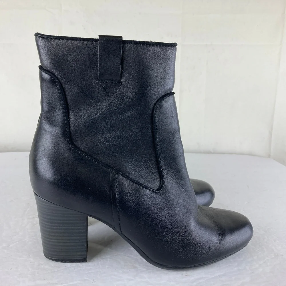 Clarks Ankle Boots Women 7.5 Black Leather Block Heel Side Zip Boho Office - Picture 5 of 8